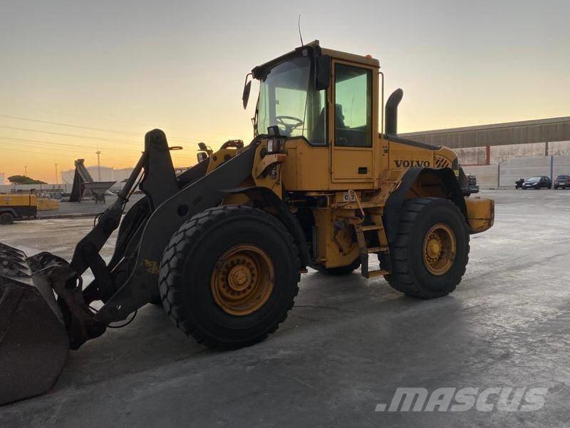 Volvo L 90 E Kolesové nakladače