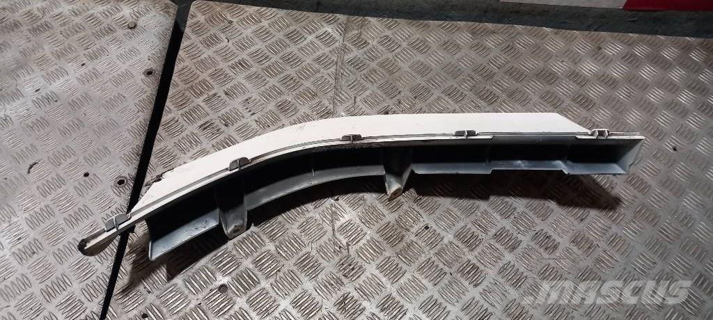 Scania G 400   1517650 Kabíny a interiér