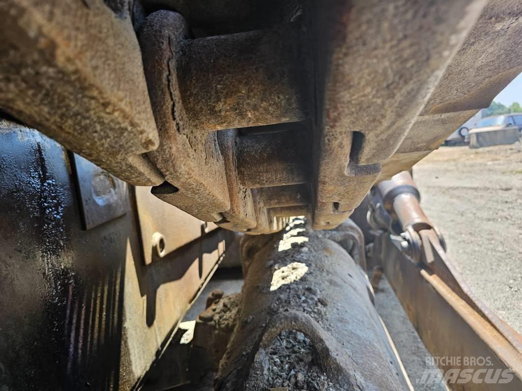 CAT D8L Pásové dozéry