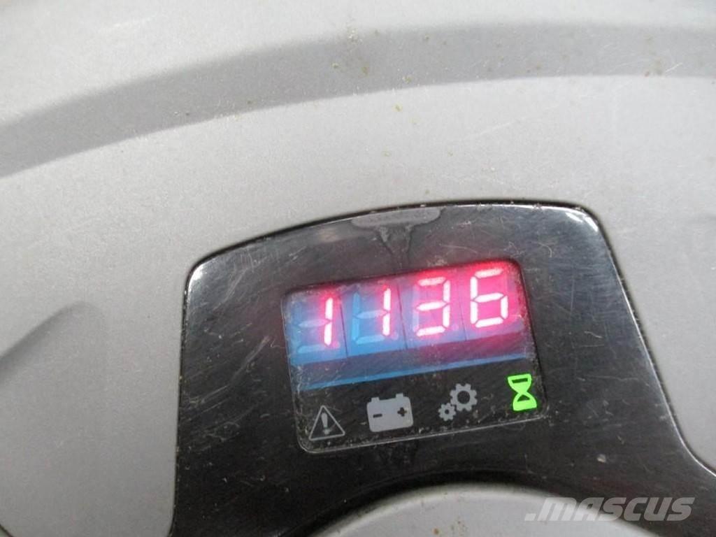 Toyota SWE 120 Ručne vedené vysokozdvižné vozíky