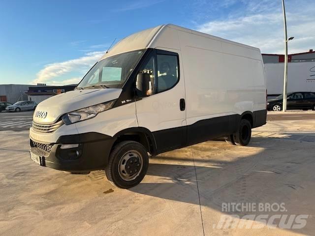 Iveco 35C 12 Dodávky
