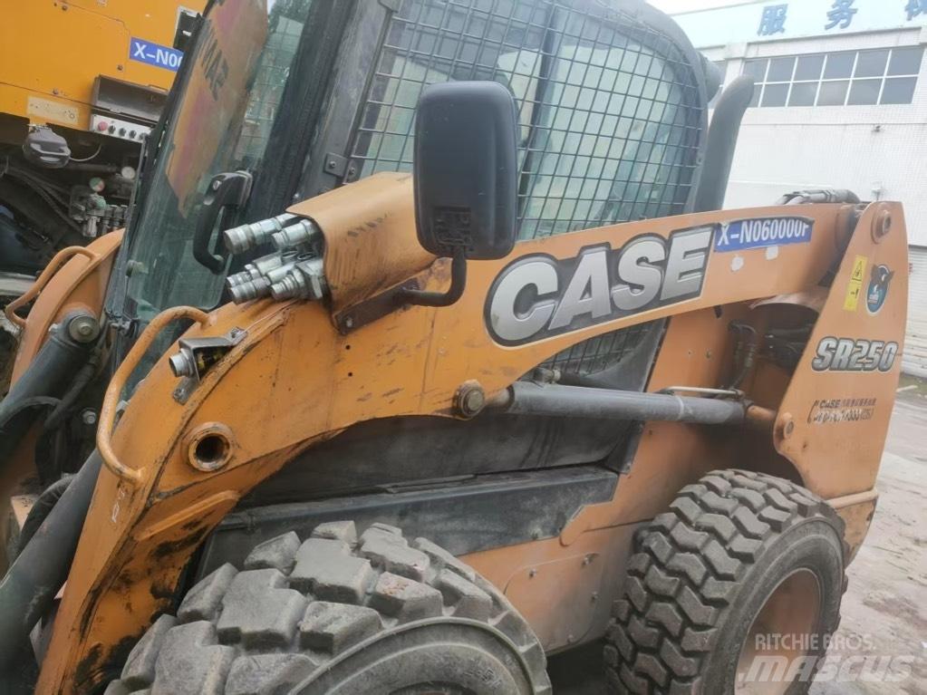 CASE SR 250 Šmykom riadené nakladače