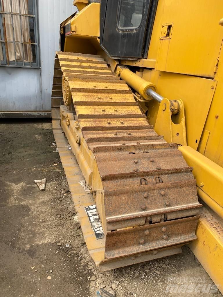 CAT D 5 M LGP Pásové dozéry