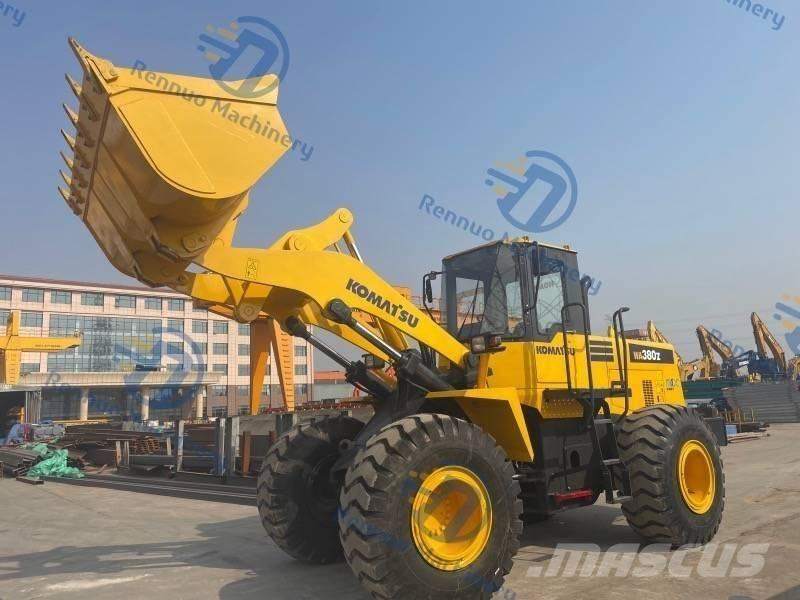 Komatsu WA380 Kolesové nakladače