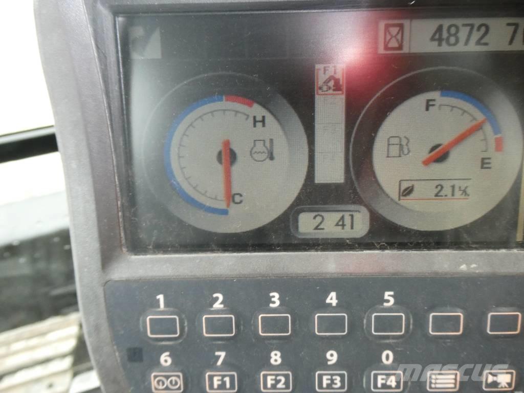 Hitachi ZX 135 US-3 Pásové rýpadlá