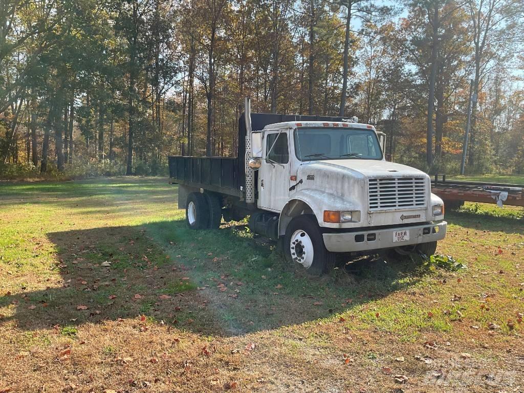 International 4900 Sklápače