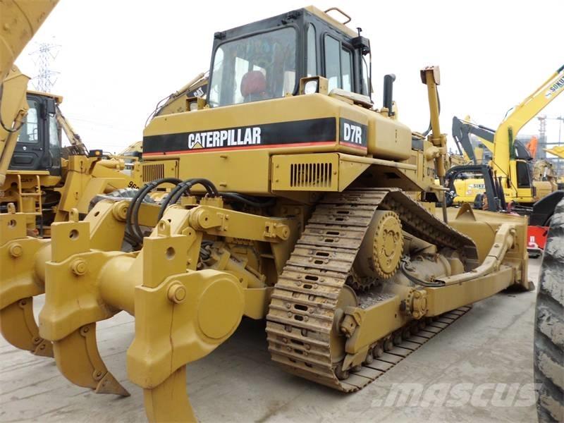 CAT D 7 R Pásové dozéry