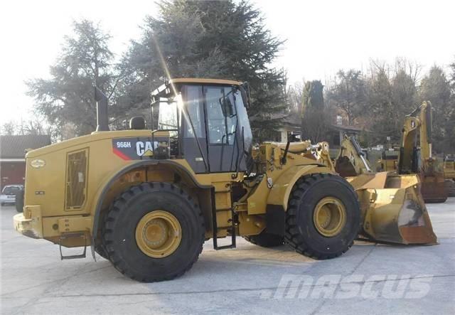 CAT 966F Kolesové nakladače