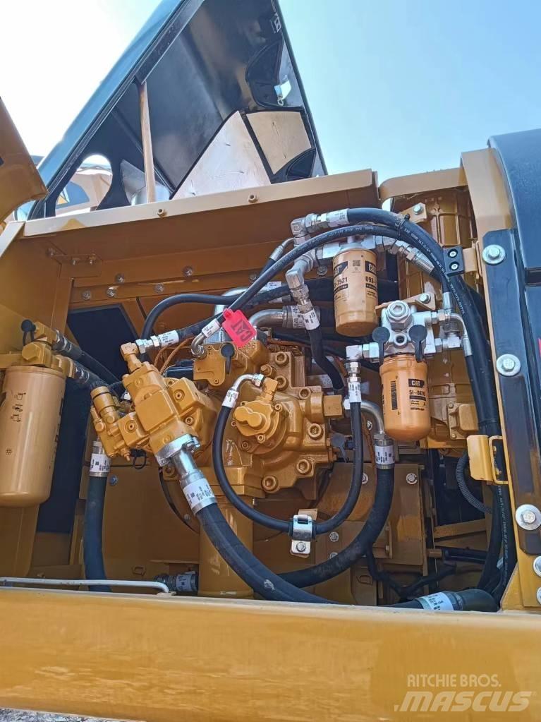 CAT CAT336D2 Pásové rýpadlá