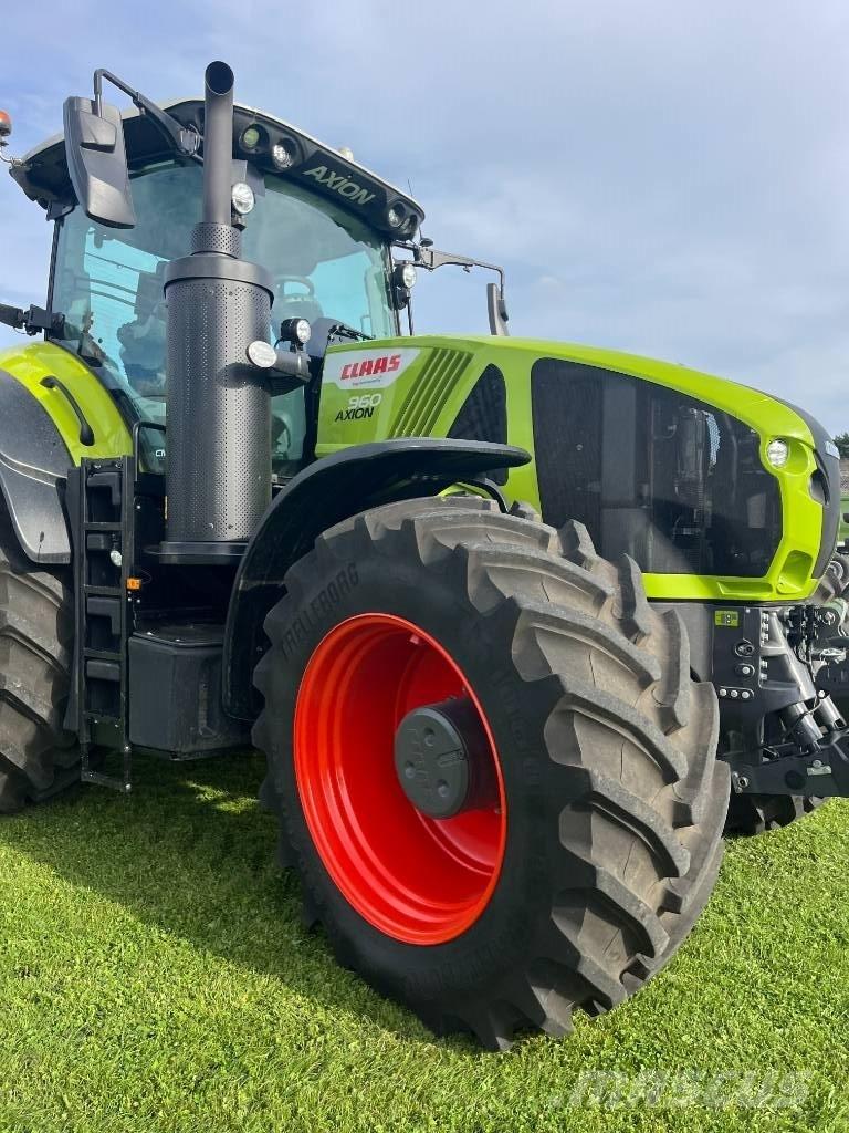 CLAAS Axion 960 Traktory