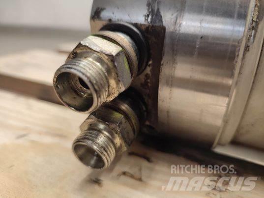 Merlo 40.25  actuator Výložníky a lyžice