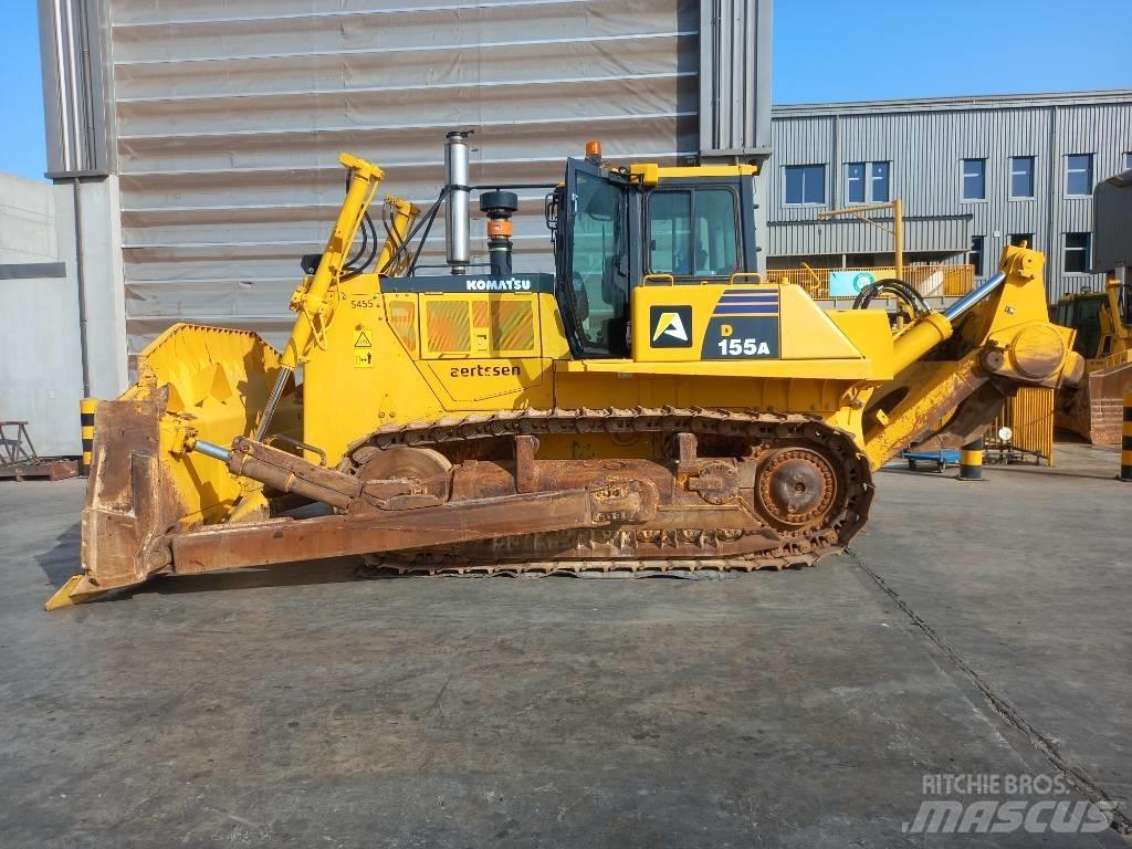 Komatsu D155A-6R Pásové dozéry