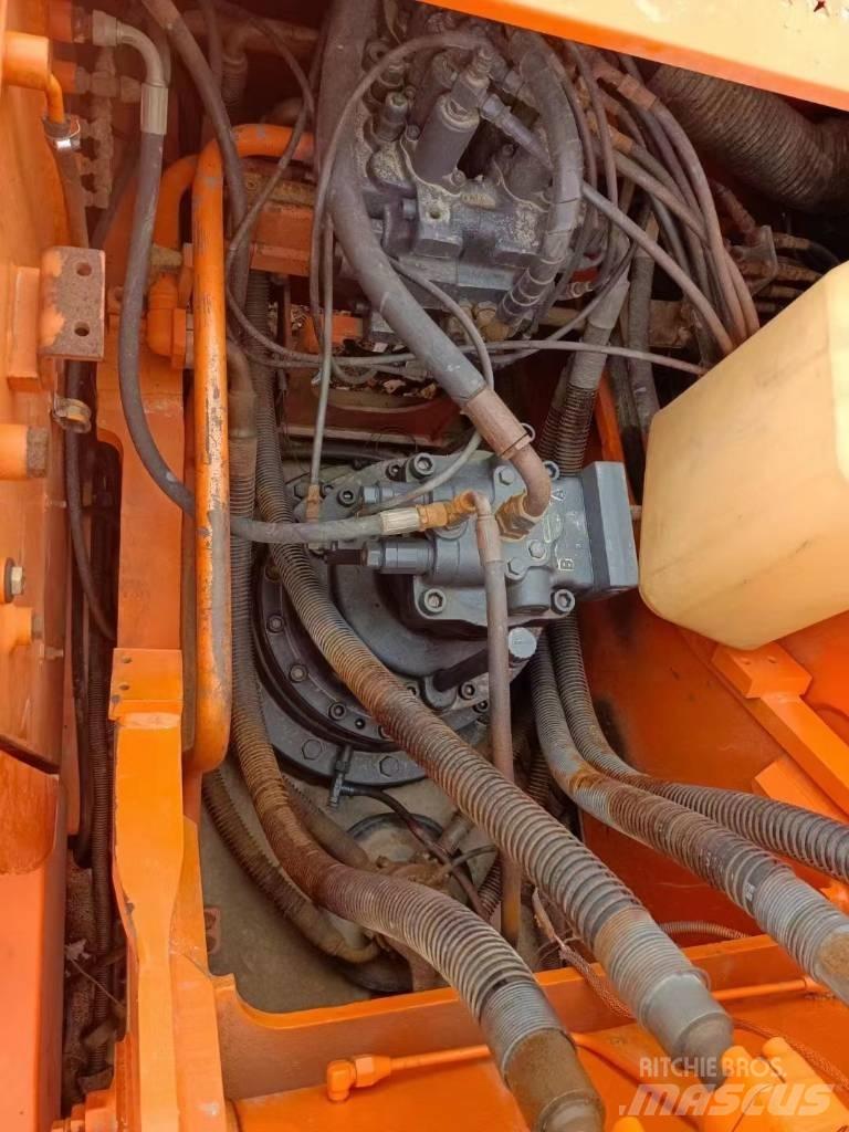 Doosan DX 225LC-9C Pásové rýpadlá