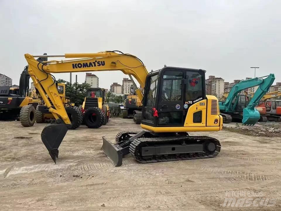Komatsu PC70-8 Pásové rýpadlá