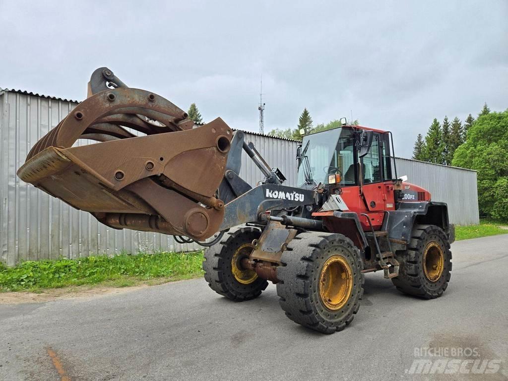 Komatsu WA200PZ-6 Kolesové nakladače