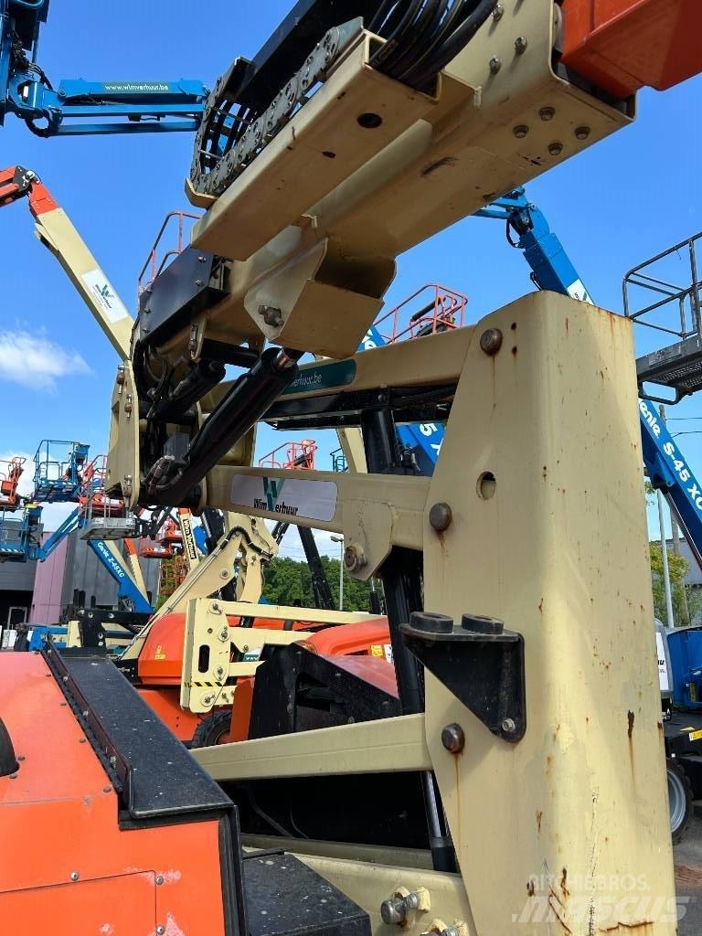 JLG 340 AJ Kĺbové plošiny