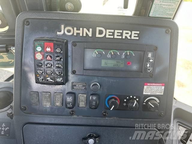 John Deere 410 K Rýpadlo-nakladače