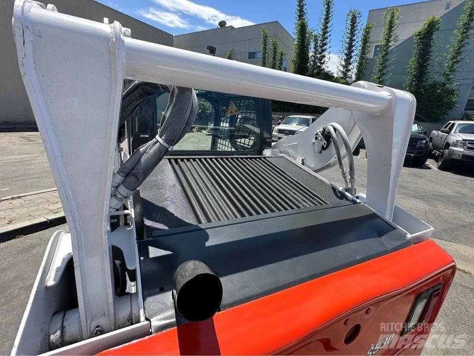Bobcat S 530 Šmykom riadené nakladače