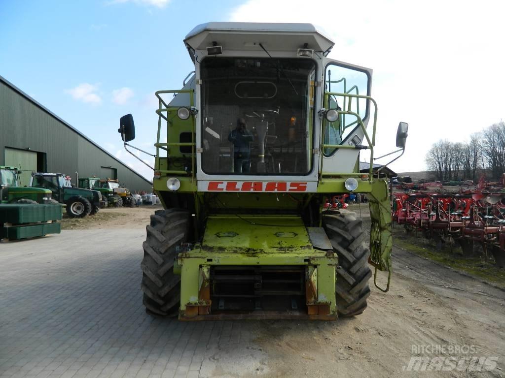 CLAAS Dominator 86 Kombinované zberacie stroje