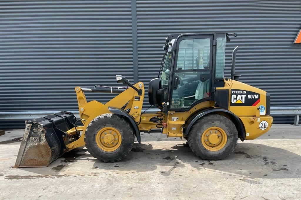 CAT 907M Kolesové nakladače