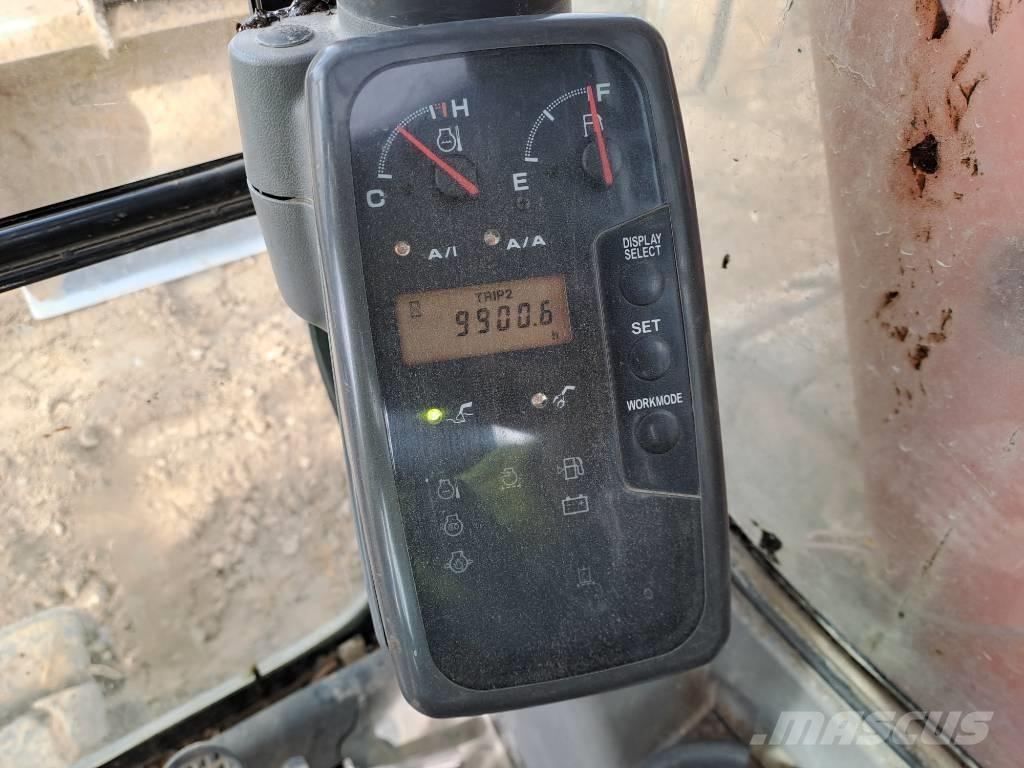 Hitachi ZX135US Pásové rýpadlá