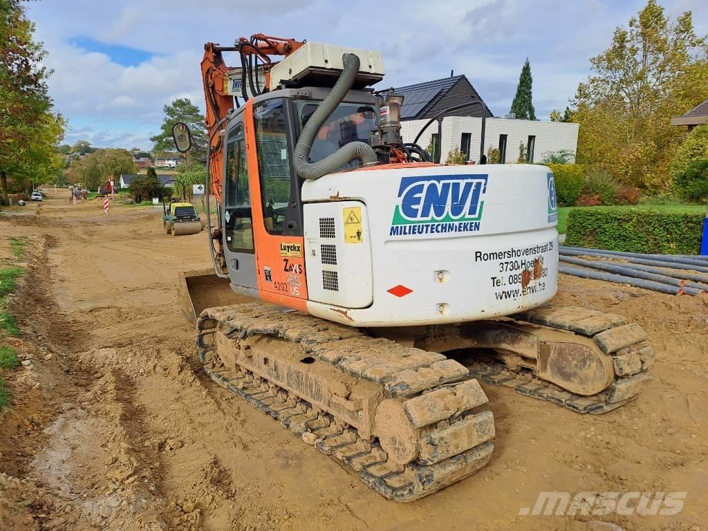 Hitachi ZX135US Pásové rýpadlá