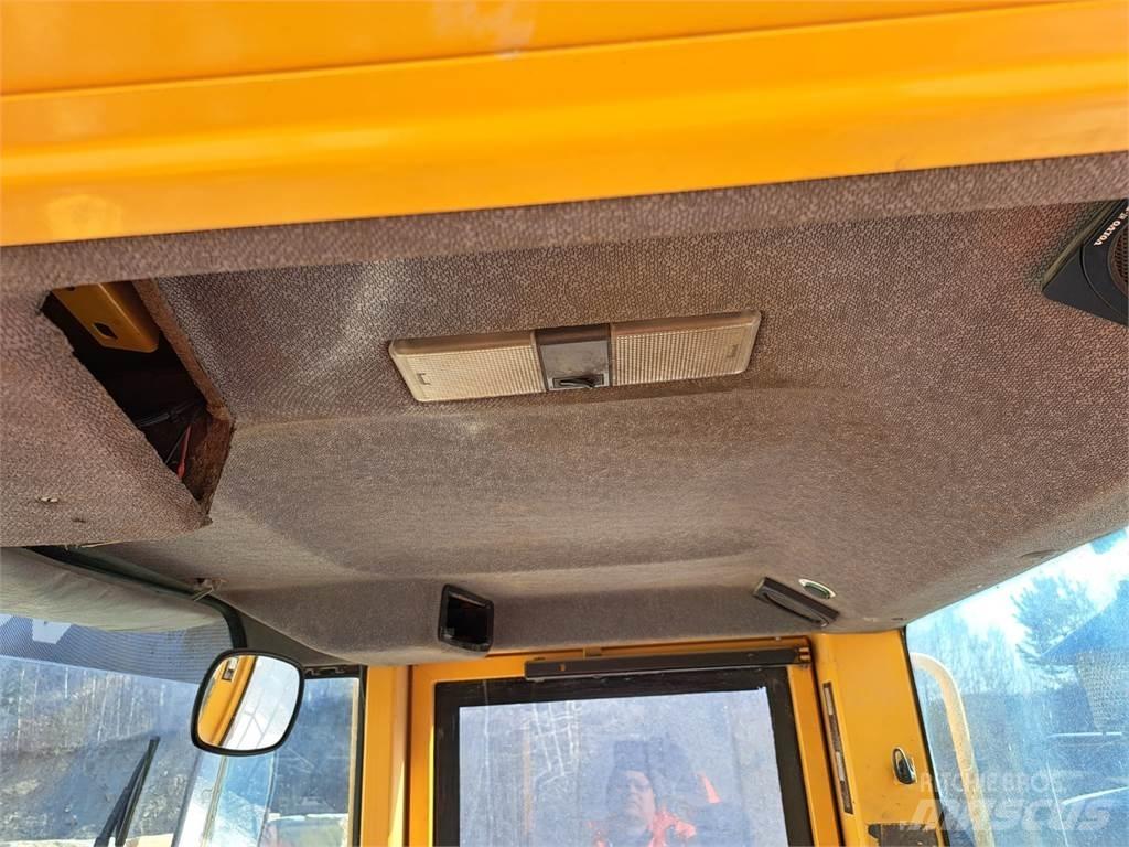 Volvo L180D Stavebníctvo - ostatné