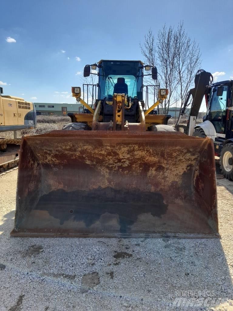 Komatsu WA 380-6 Kolesové nakladače