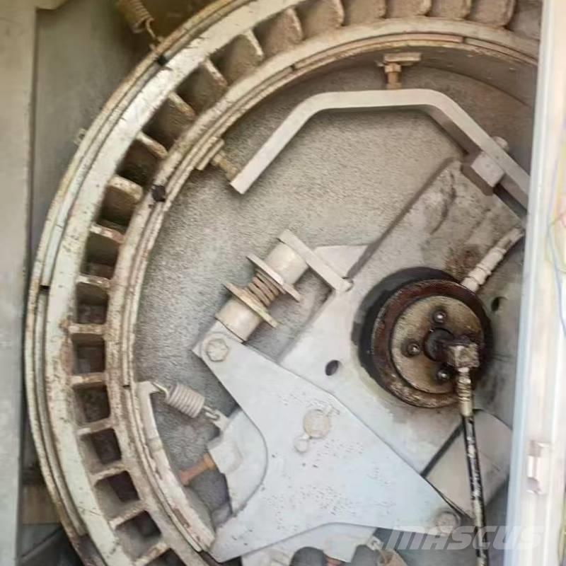 Kobelco 7150 Pásové žeriavy