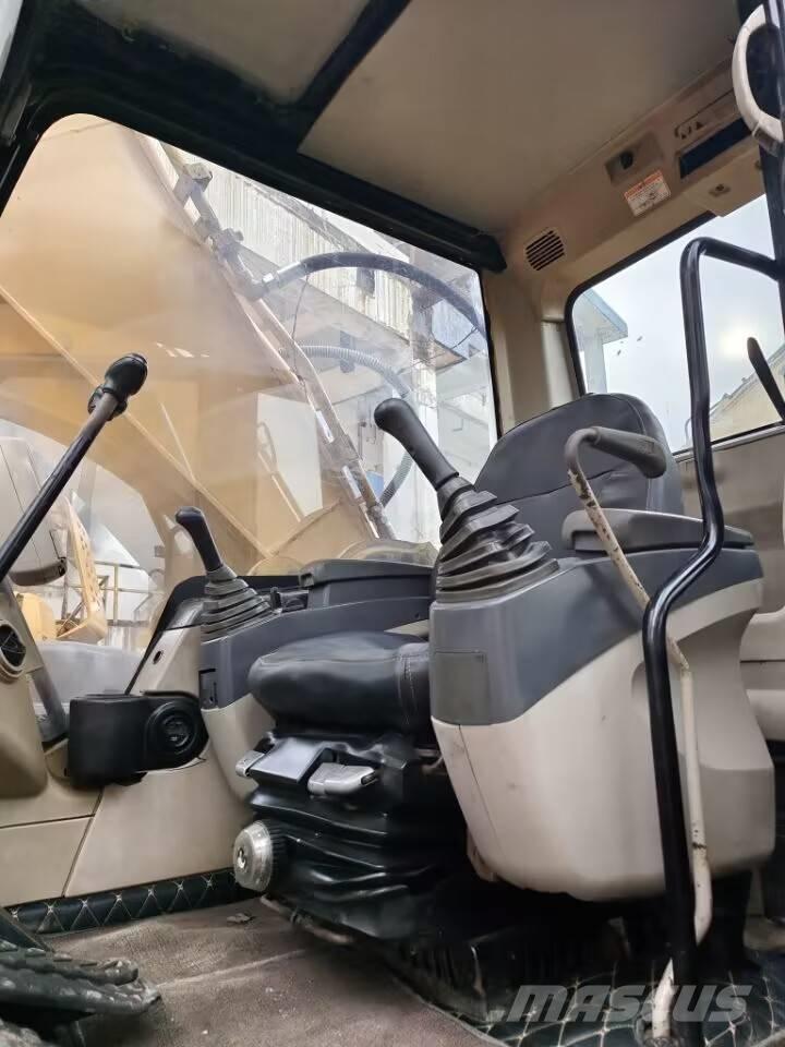 CAT 325C Pásové rýpadlá