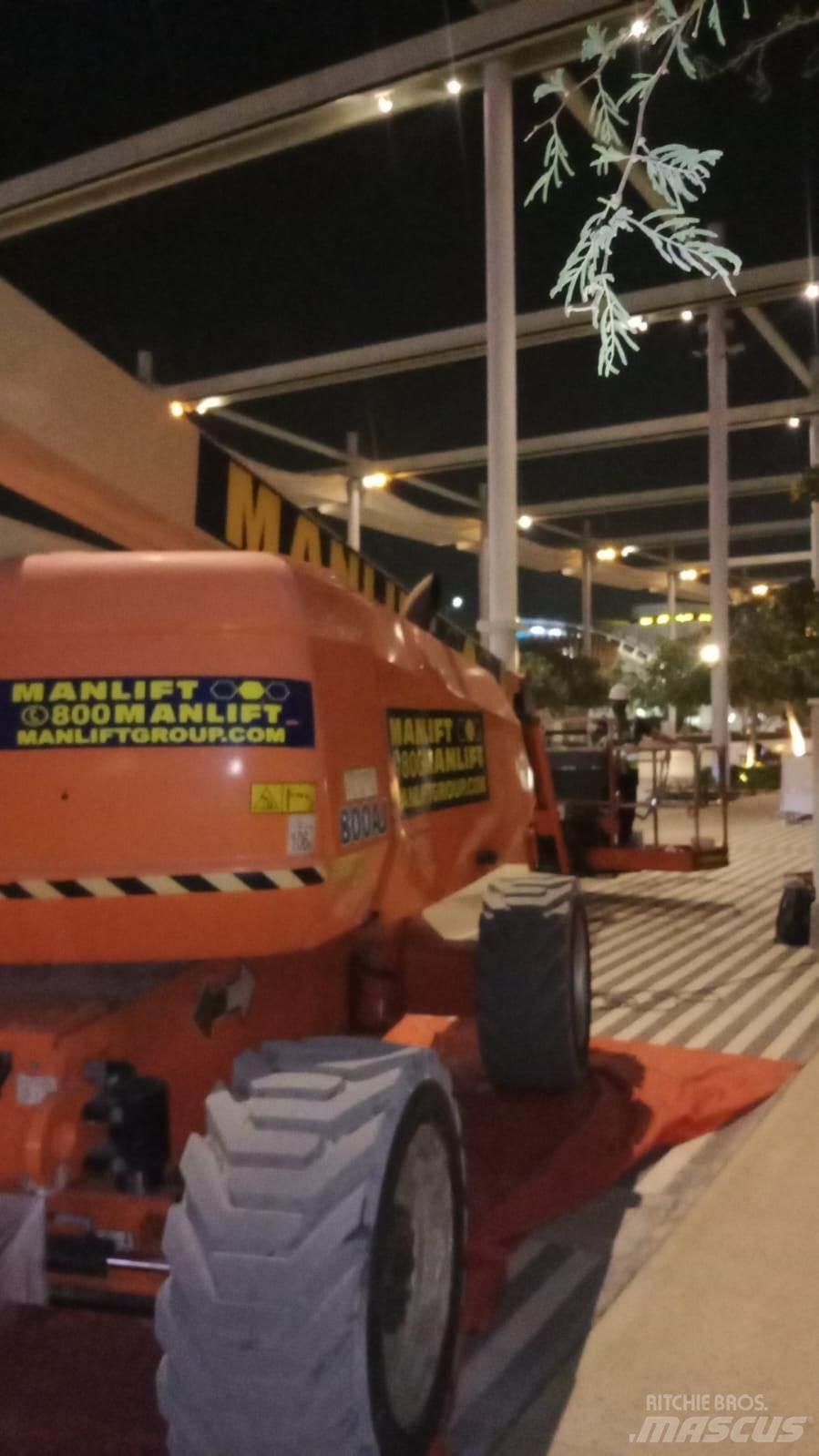 JLG 800AJ Kĺbové plošiny