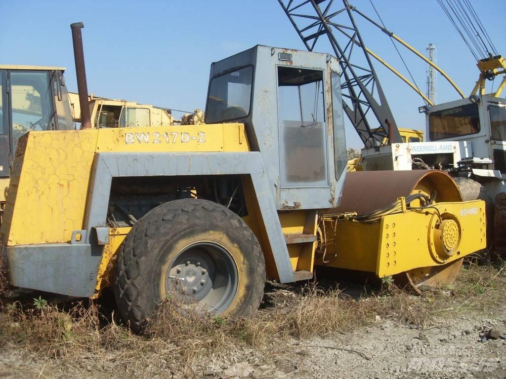 Bomag 217D Ťahačové valce