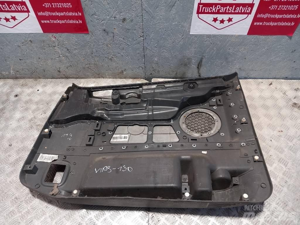 Volvo FH 12    20584944 Kabíny a interiér