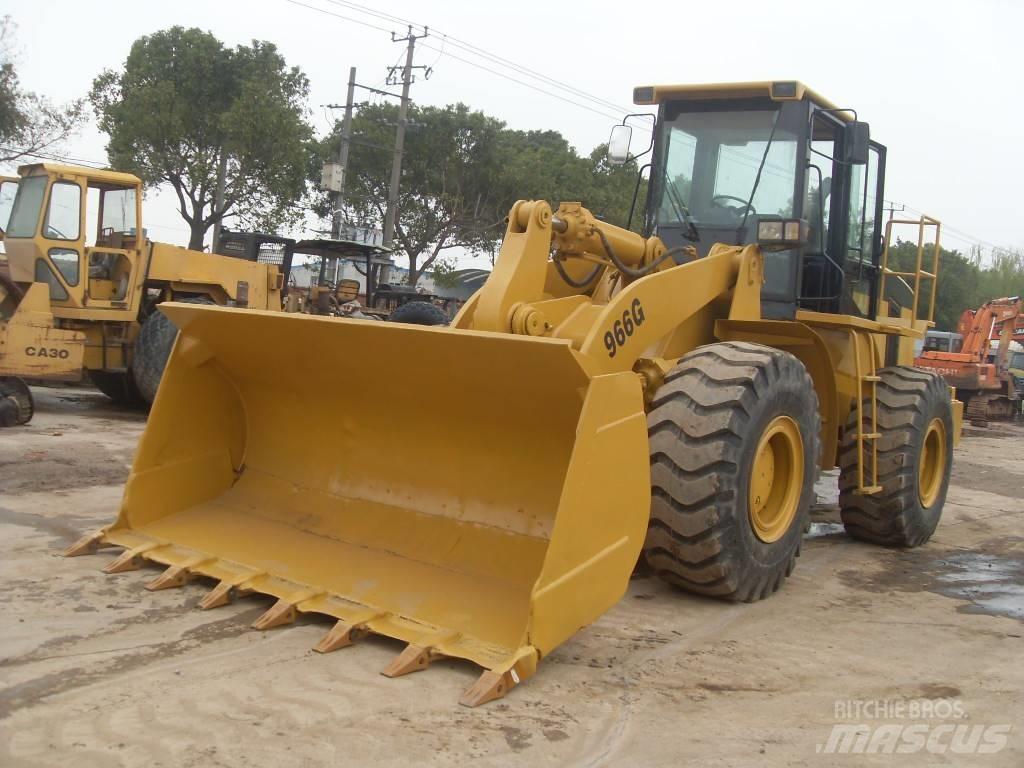 CAT 966G Kolesové nakladače