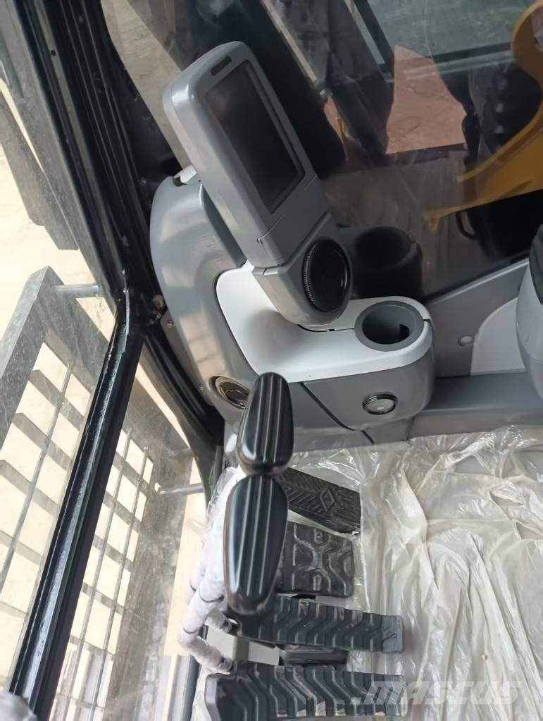 CAT 320 D Pásové rýpadlá