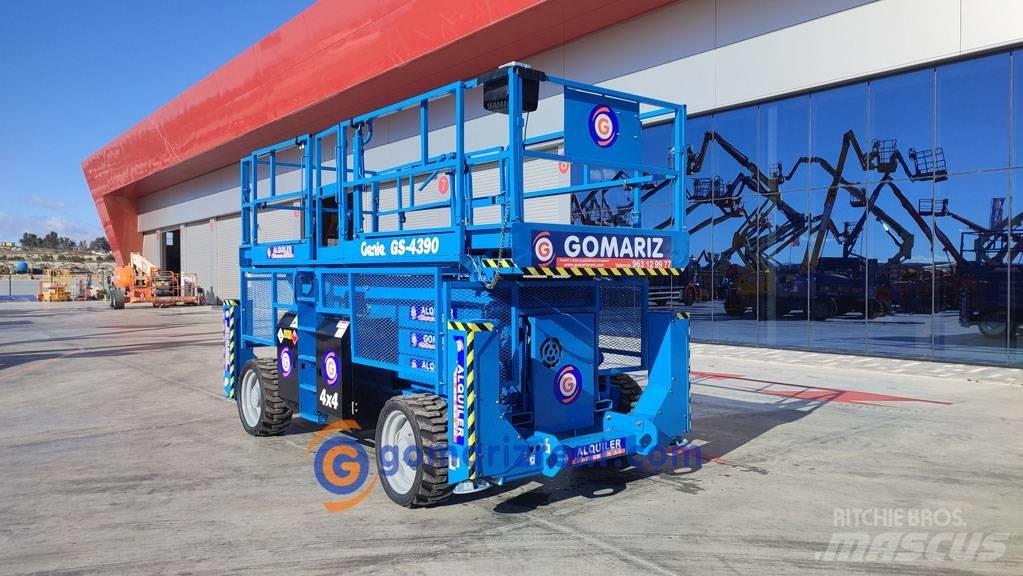 Genie GS 4390 RT Nožnicové zdvíhacie plošiny