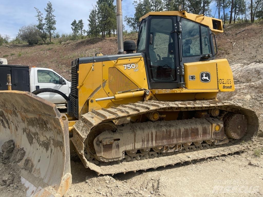 DEERE 750J Pásové dozéry