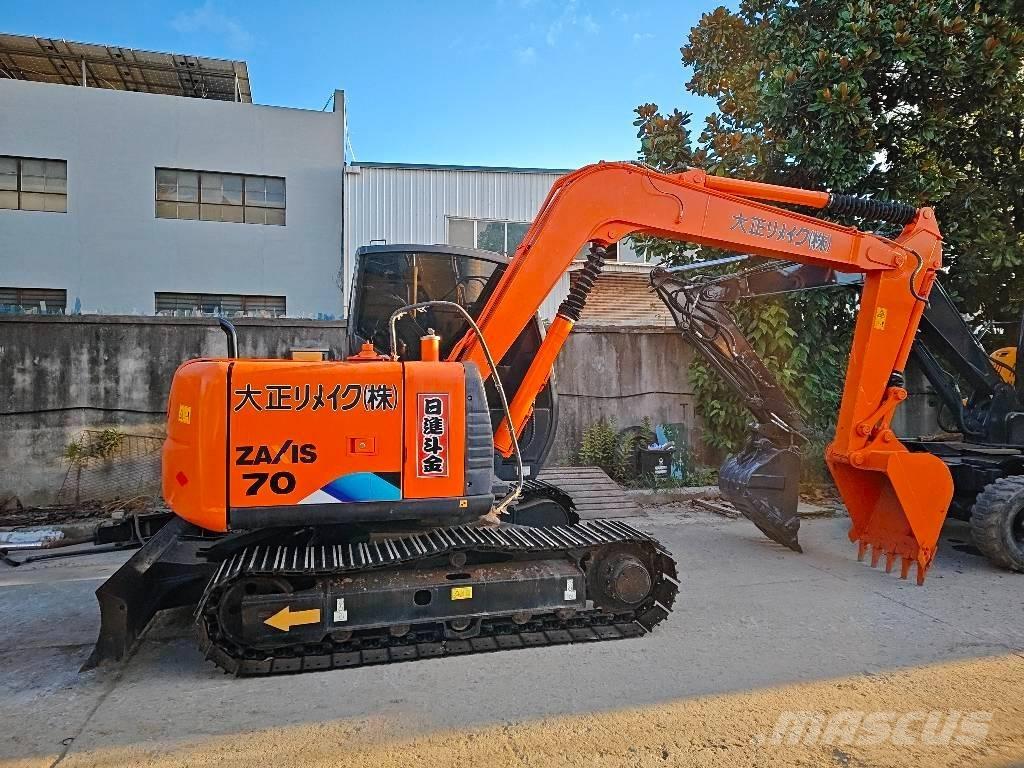 Hitachi ZX 70 Midi rýpadlá 7 t - 12 t