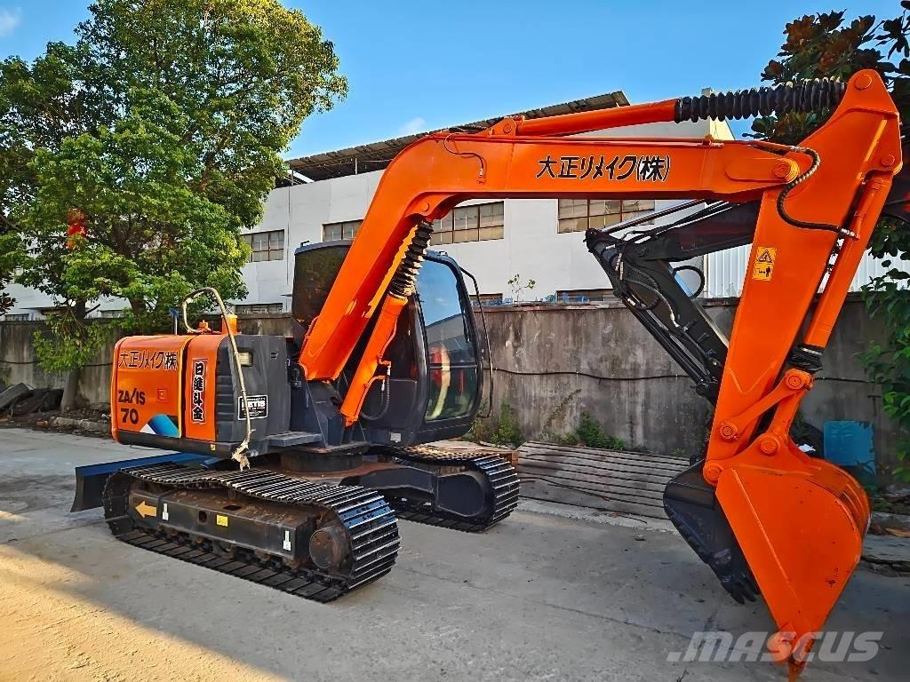 Hitachi ZX 70 Midi rýpadlá 7 t - 12 t