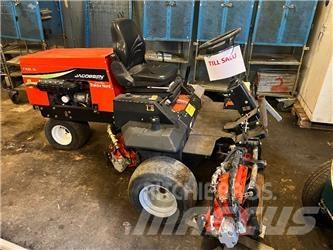 Jacobsen T-PLEX185 Samochodné kosačky