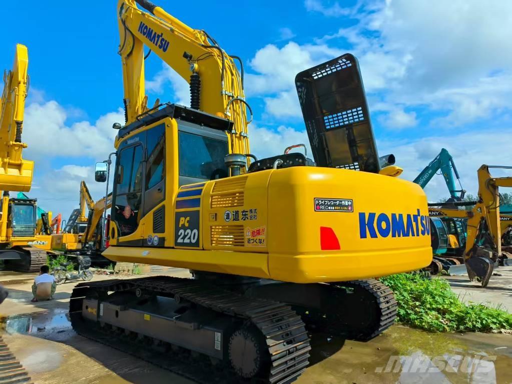 Komatsu PC 220-8 Pásové rýpadlá