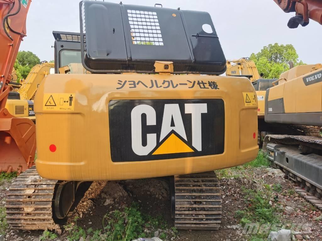 CAT 320 D2 Pásové rýpadlá