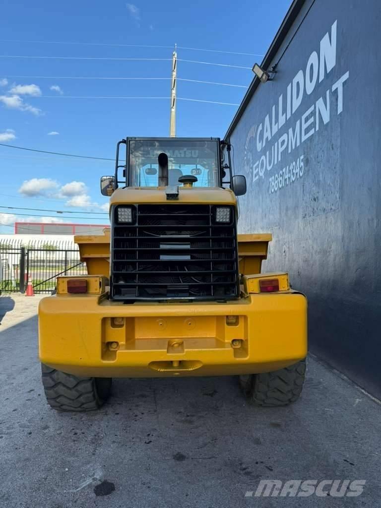 Komatsu WA 320-5L Kolesové nakladače