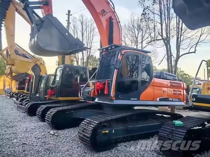 Doosan DX 300 LC Pásové rýpadlá