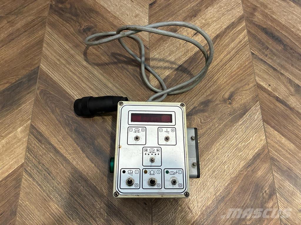  Salt spreader Posýpače soli a piesku