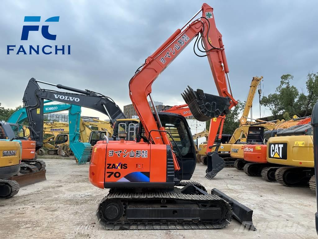 Hitachi ZX 70 Midi rýpadlá 7 t - 12 t
