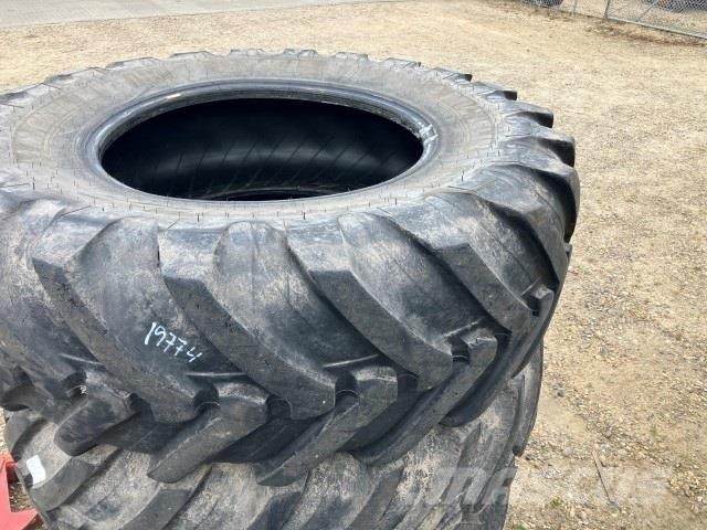  - - - 440/80R28 Pneumatiky, kolesá a ráfiky