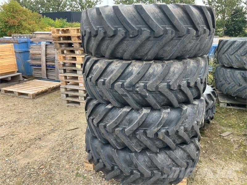  - - - 440/80R28 Pneumatiky, kolesá a ráfiky