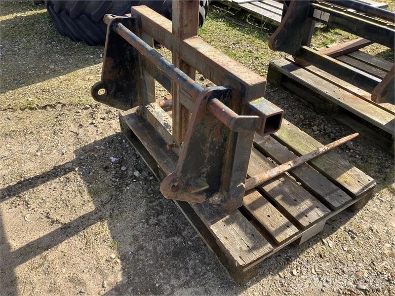  - - - ballespyd Príslušenstvo pre čelné nakladače