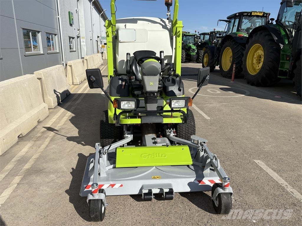 Grillo FD2200TS Samochodné kosačky